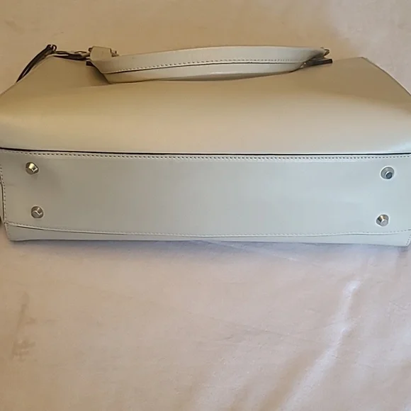 Alberta di Canio Italian genuine leather shoulder bag. - Picture 10 of 16